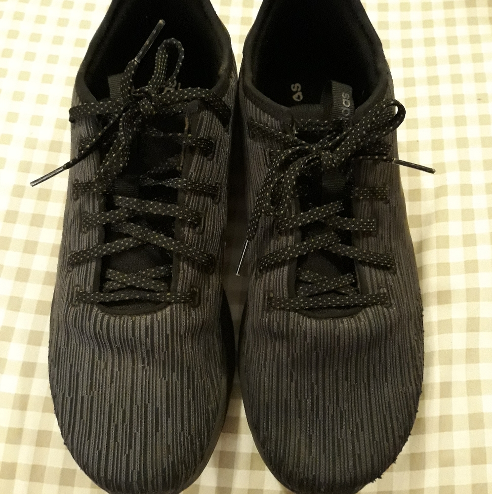 Adidas tennis shoes